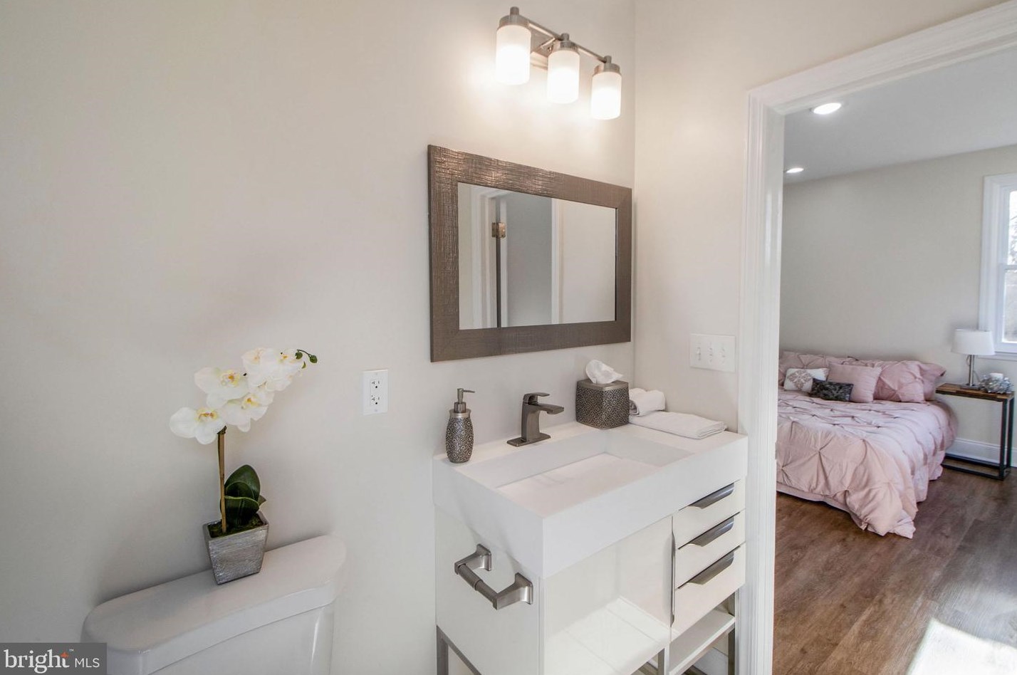 2308 Montebello Ter, Baltimore MD  21214-2434 exterior