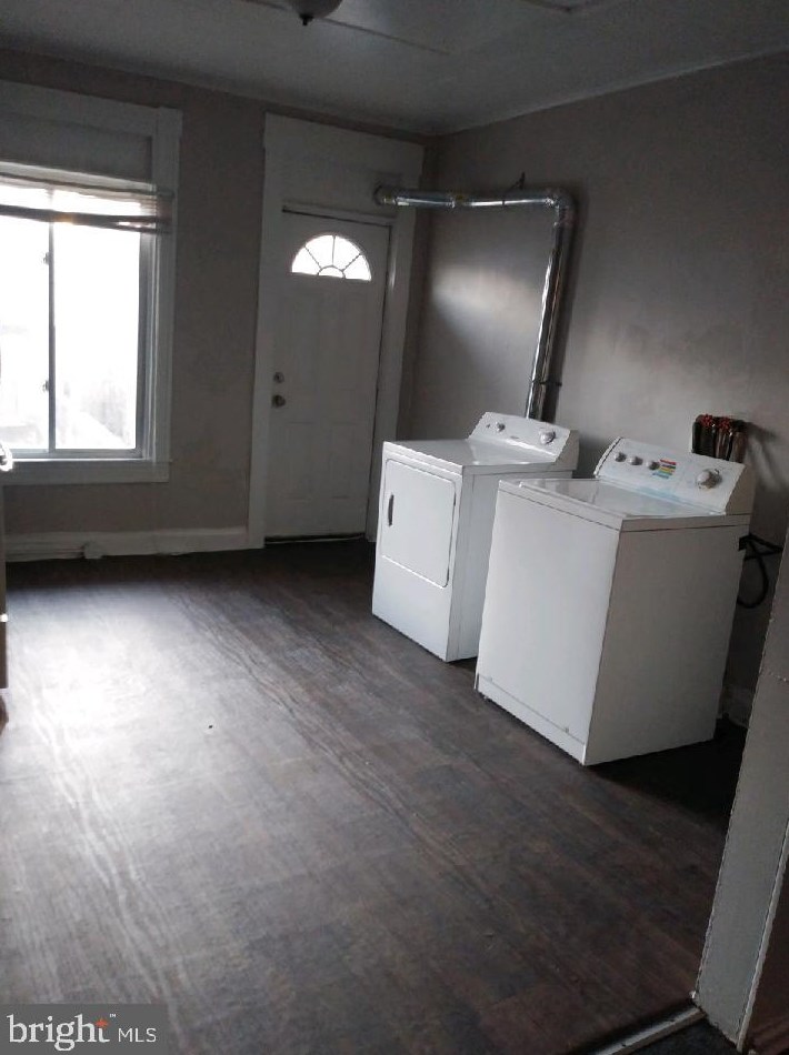 514 Curley St, Baltimore, MD 21205-2735