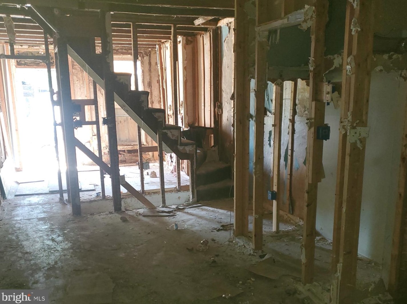 323 Furrow St, Baltimore MD  21223-2850 exterior