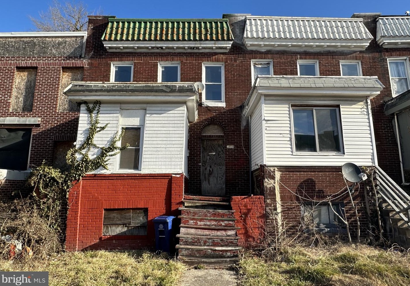 808 Bonaparte Ave, Baltimore, MD 21218-6219