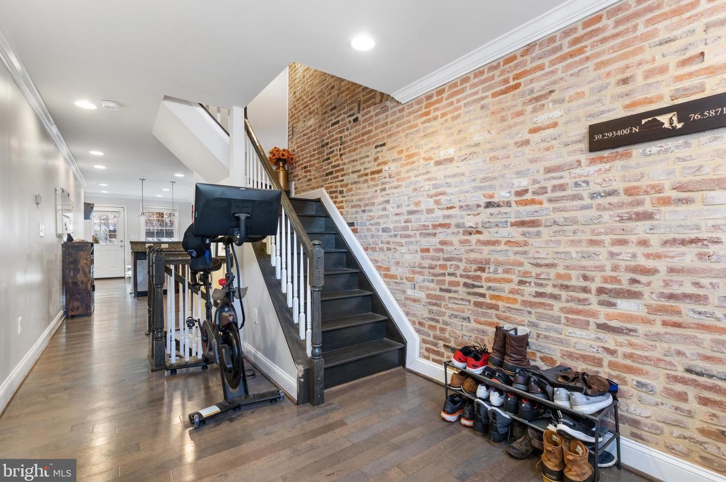2107 Lamley St, Baltimore, MD 21231-1647