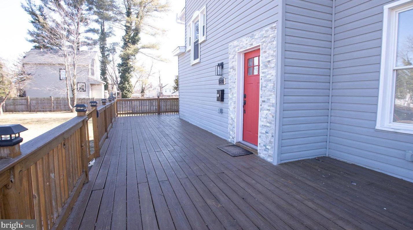 5215 Bosworth Ave, Baltimore MD  21207-6861 exterior