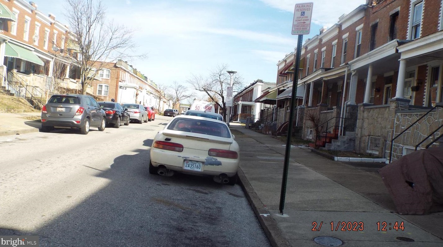 2542 Robb St, Baltimore, MD 21218-4830