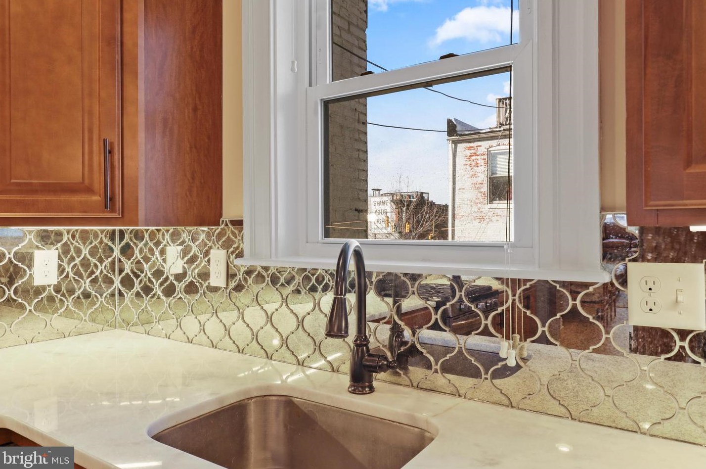442 Robinson St, Baltimore MD  21224-1327 exterior