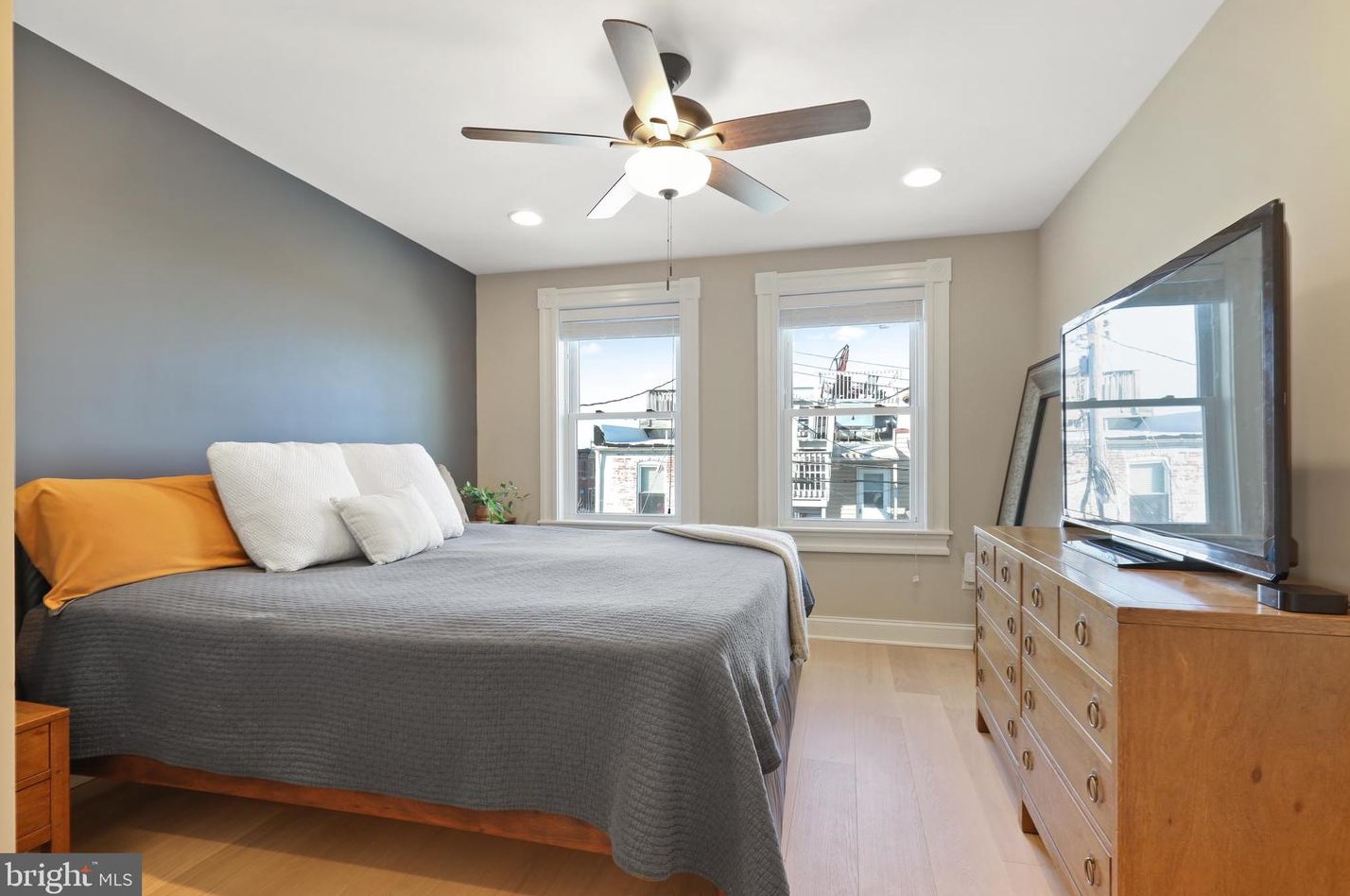 442 Robinson St, Baltimore MD  21224-1327 exterior