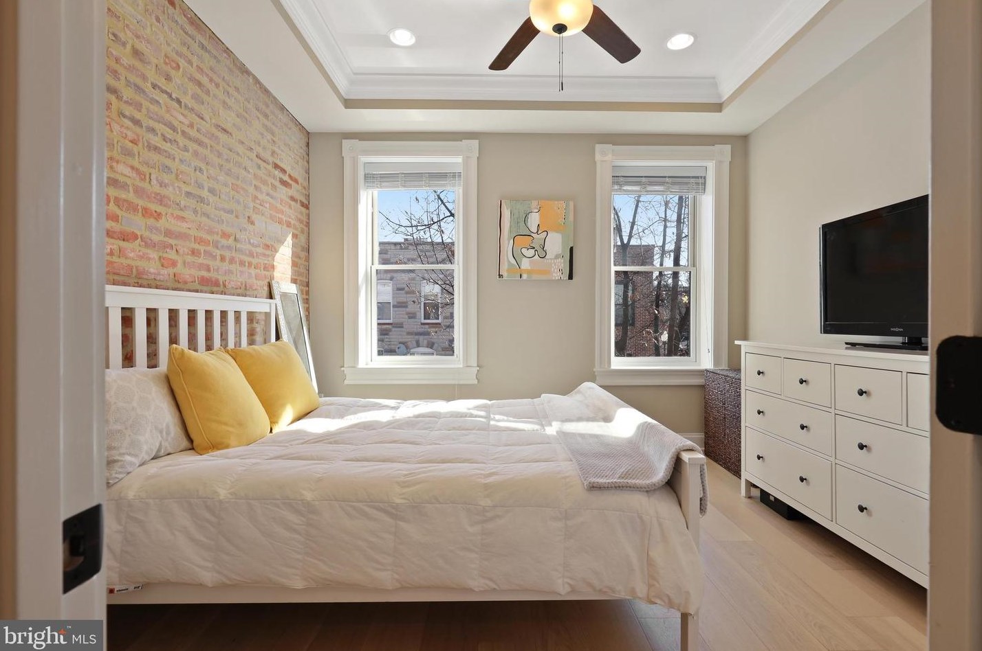 442 Robinson St, Baltimore MD  21224-1327 exterior