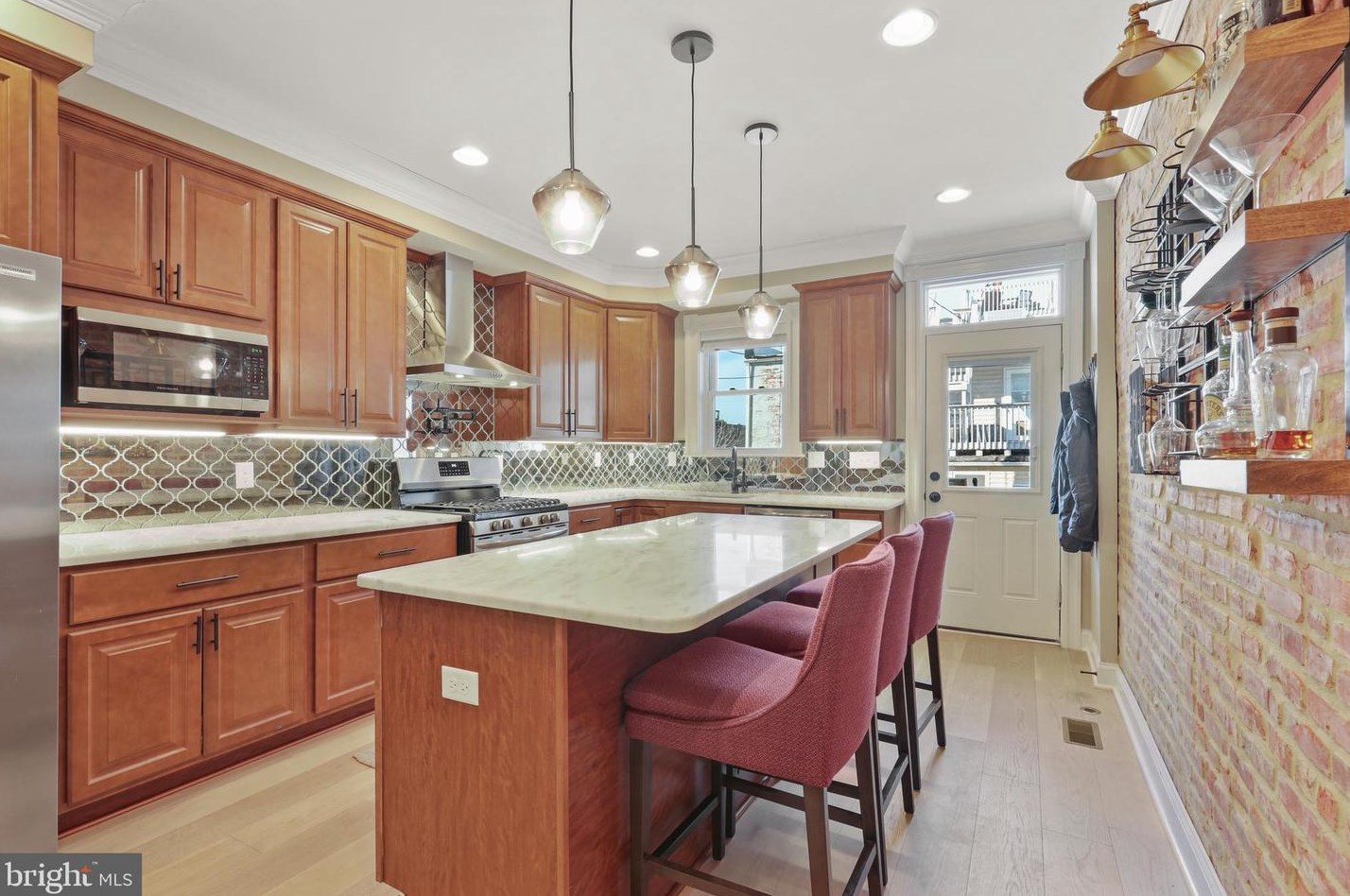 442 Robinson St, Baltimore MD  21224-1327 exterior