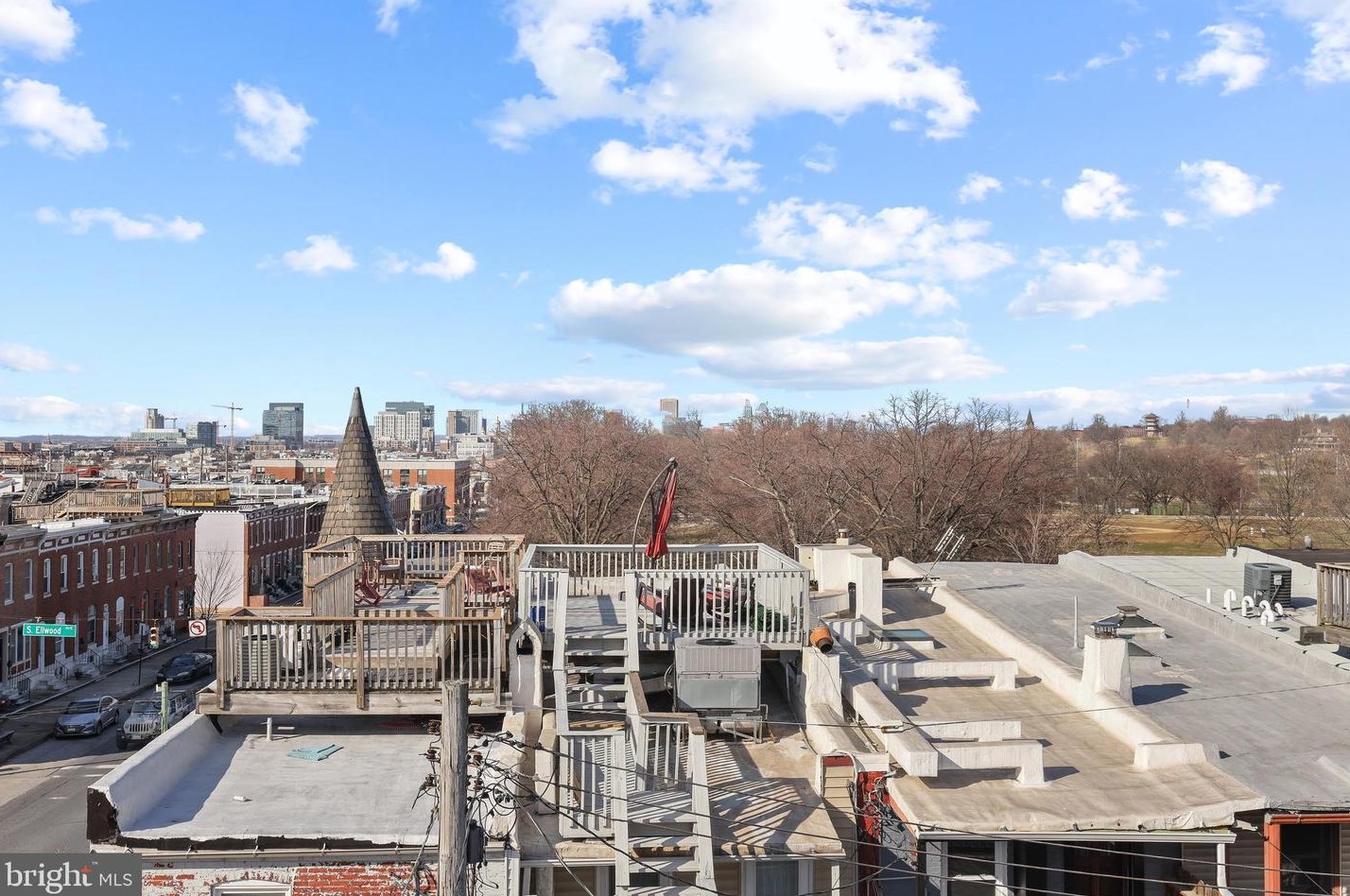 442 Robinson St, Baltimore MD  21224-1327 exterior