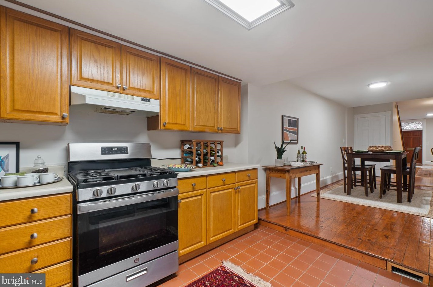 2112 Cambridge St, Baltimore MD  21231-3206 exterior