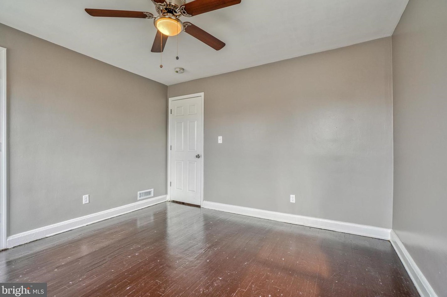 4300 Cedar Garden Rd, Baltimore MD  21229-4503 exterior