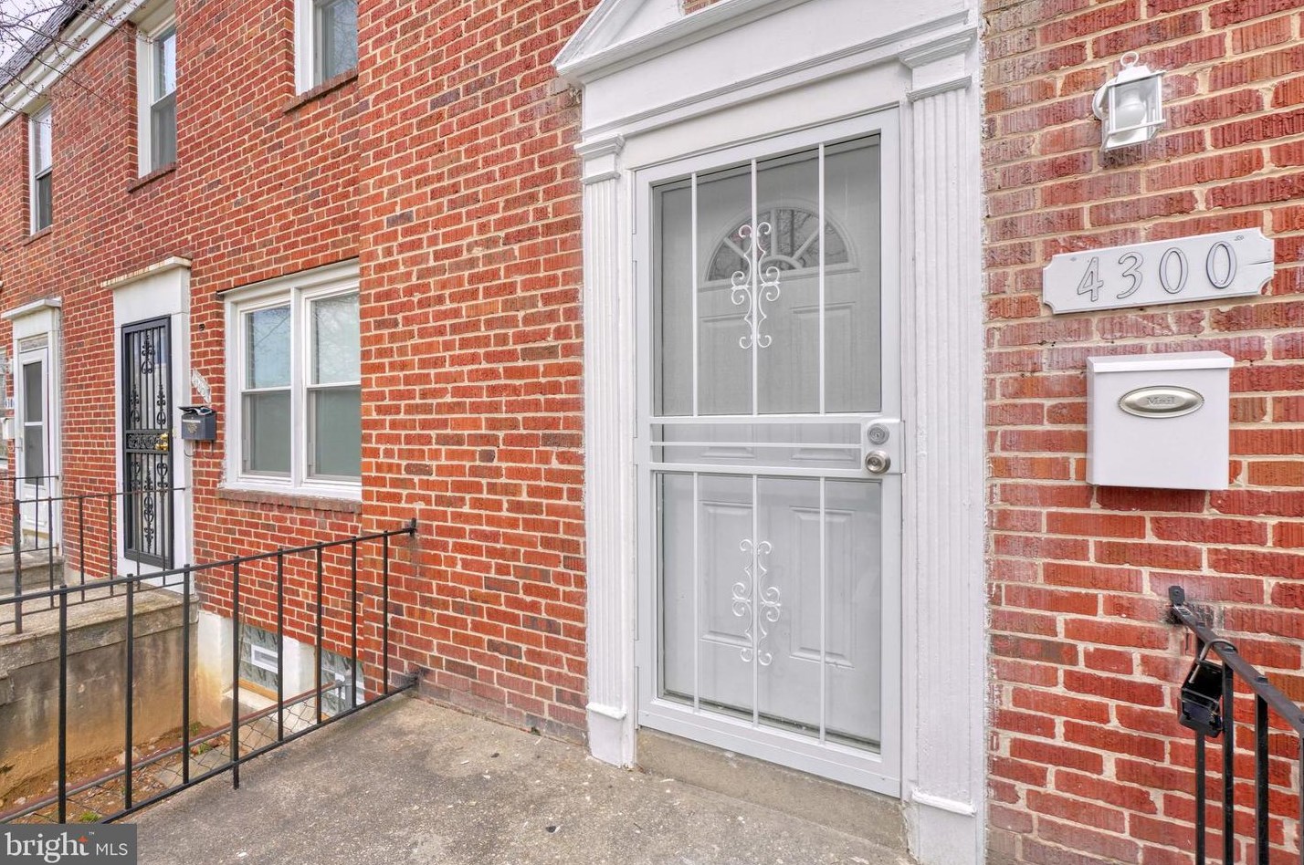 4300 Cedar Garden Rd, Baltimore MD  21229-4503 exterior