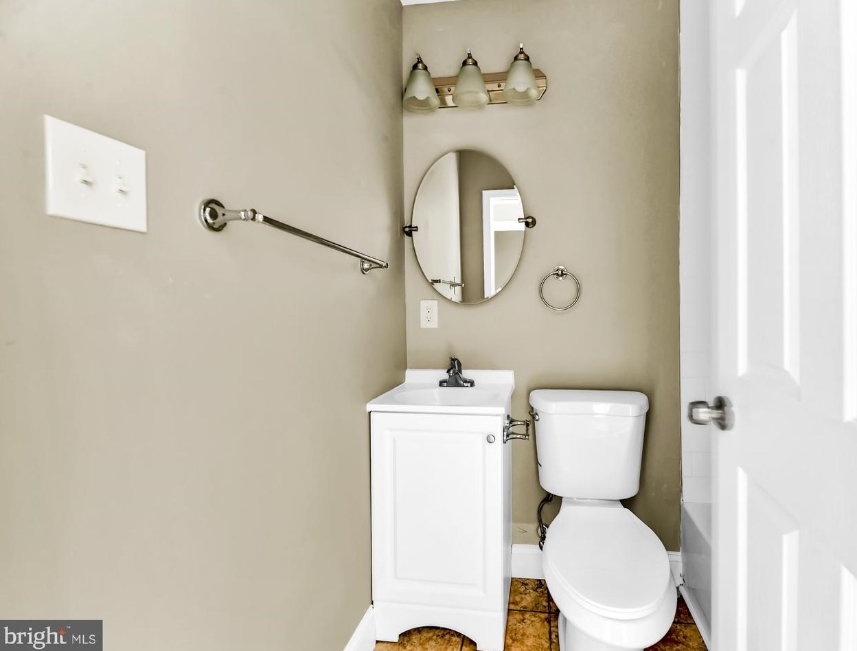 2414 Baker St, Baltimore, MD 21216