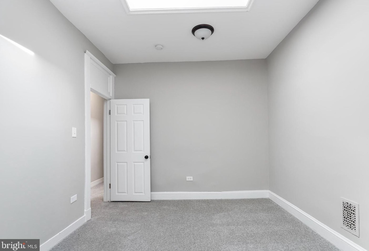 2928 Clifton Park Ter, Baltimore MD  21213-1135 exterior