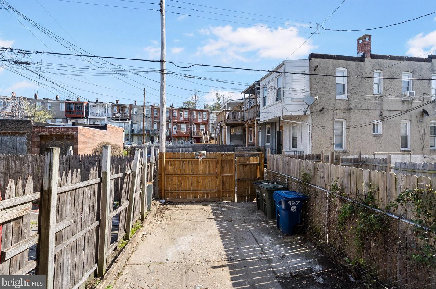 2928 Clifton Park Ter, Baltimore MD  21213-1135 exterior