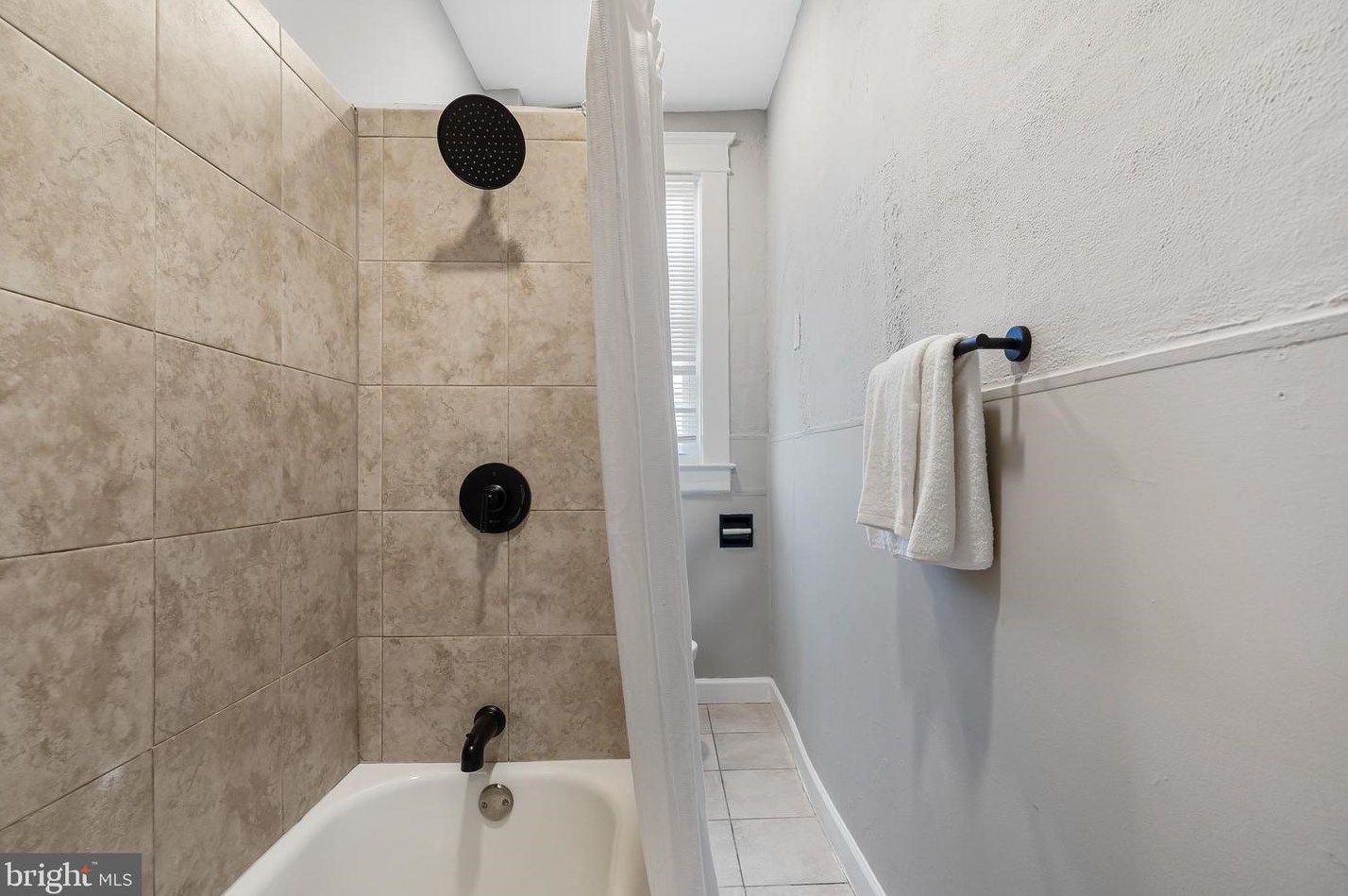 2928 Clifton Park Ter, Baltimore MD  21213-1135 exterior