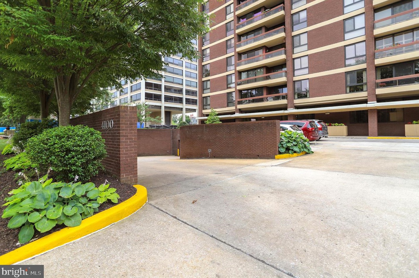 4100 Charles St, Baltimore MD  21218-1060 exterior