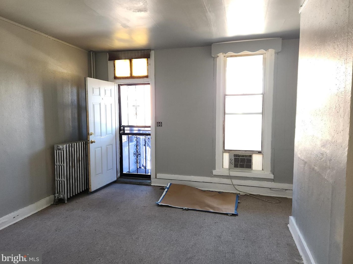 945 Homestead St, Baltimore, MD 21218-3607