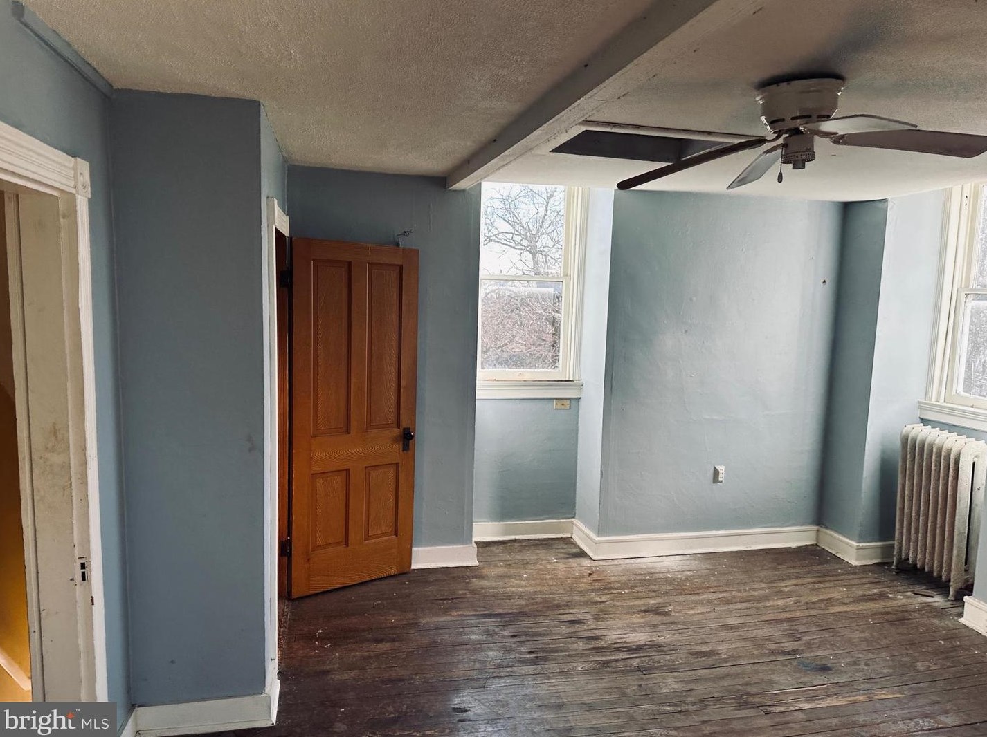 4213 Massachusetts Ave, Baltimore MD  21229-3515 exterior