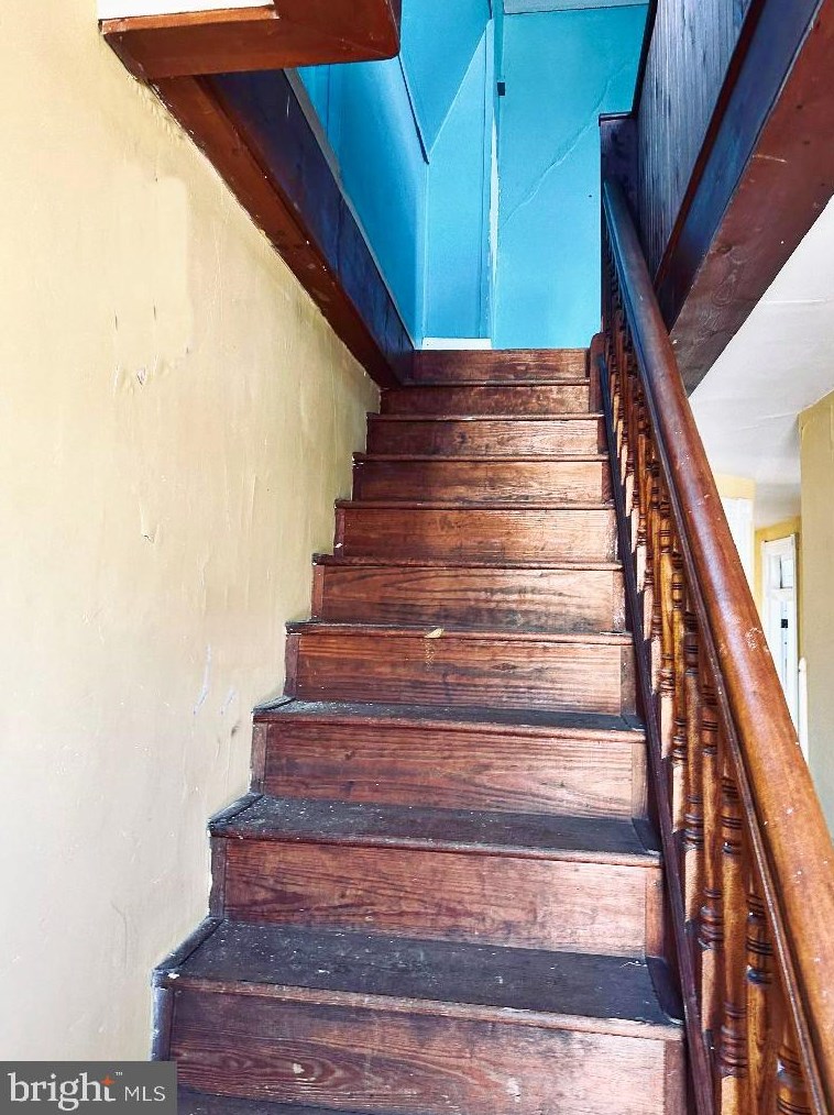 4213 Massachusetts Ave, Baltimore MD  21229-3515 exterior