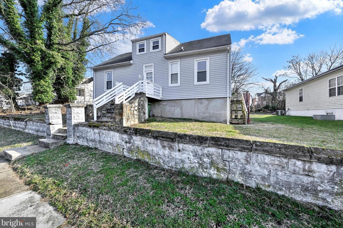 2716 Overland Ave, Baltimore, MD 21214-2849