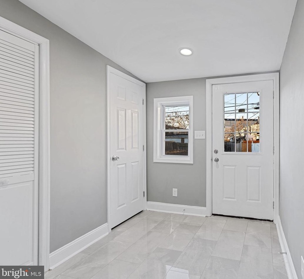 777 Cross St, Baltimore MD  21225-3161 exterior