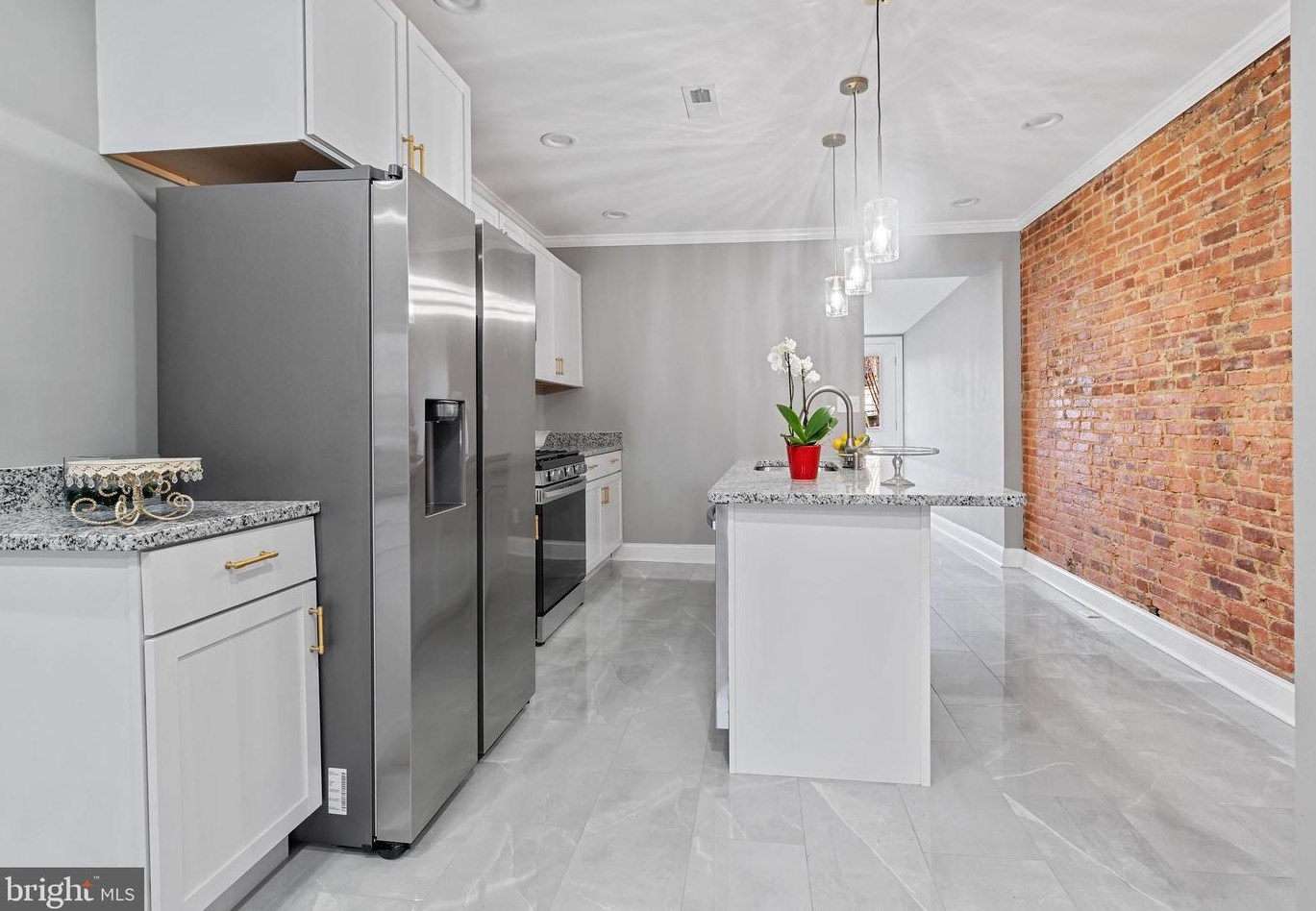 777 Cross St, Baltimore MD  21225-3161 exterior