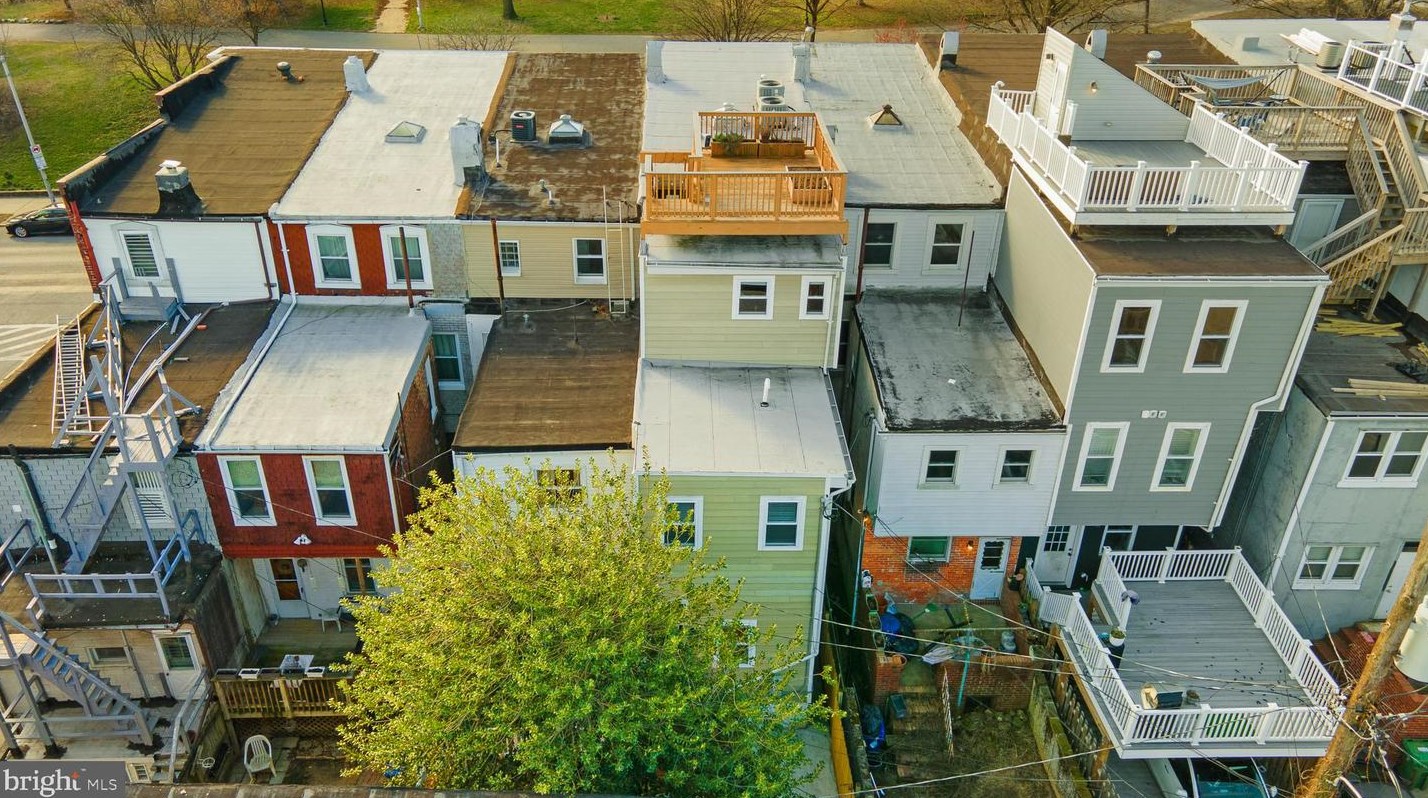 2330 Baltimore St, Baltimore MD  21224-1031 exterior