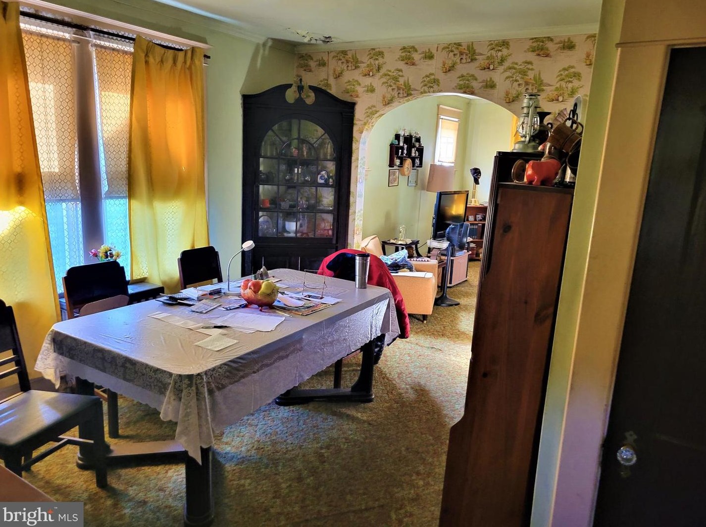 6003 Burgess Ave, Baltimore, MD 21214-1804