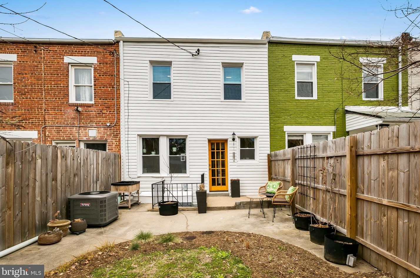 1123 Woodheights Ave, Baltimore MD  21211-1245 exterior