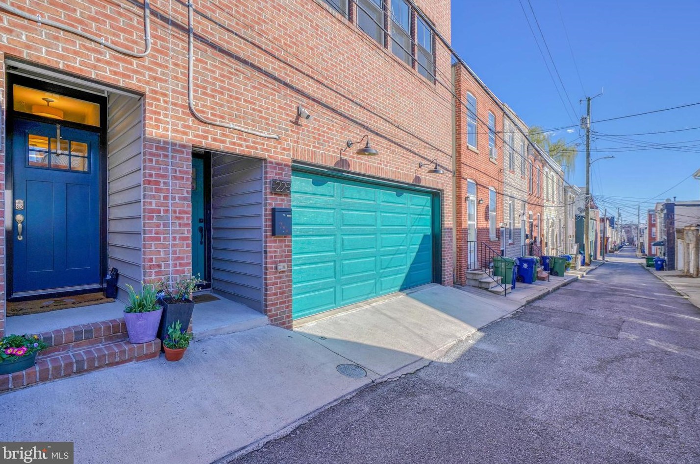 225 Duncan St, Baltimore MD  21231-1311 exterior