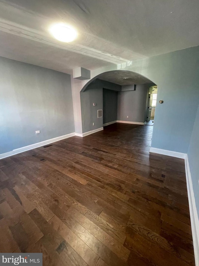 2527 Dulany St, Baltimore, MD 21223-2803