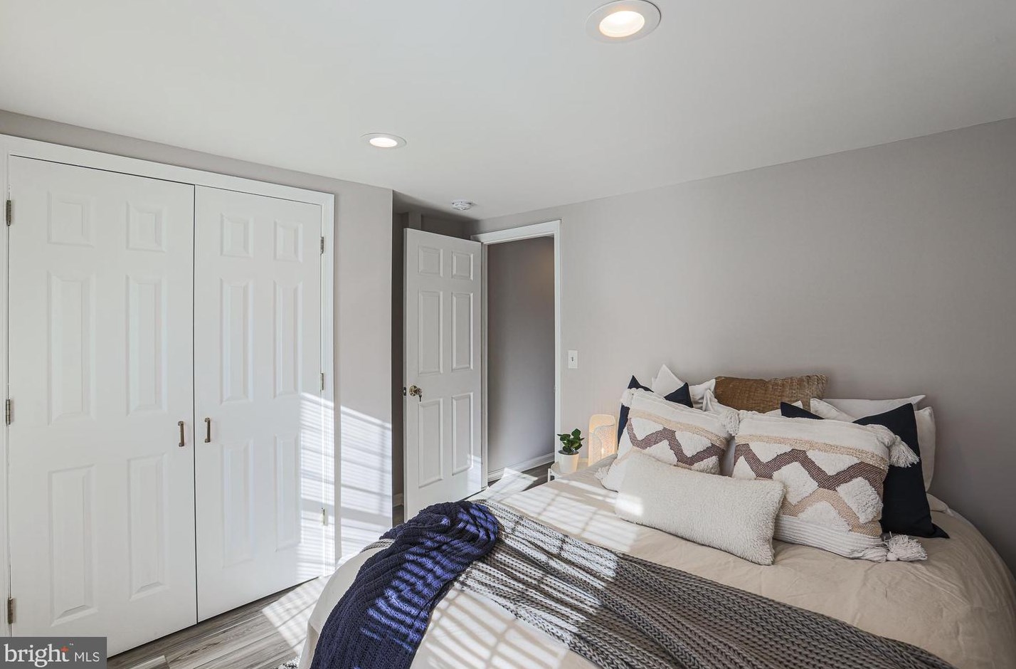 235 Chapel St, Baltimore MD  21231-1108 exterior