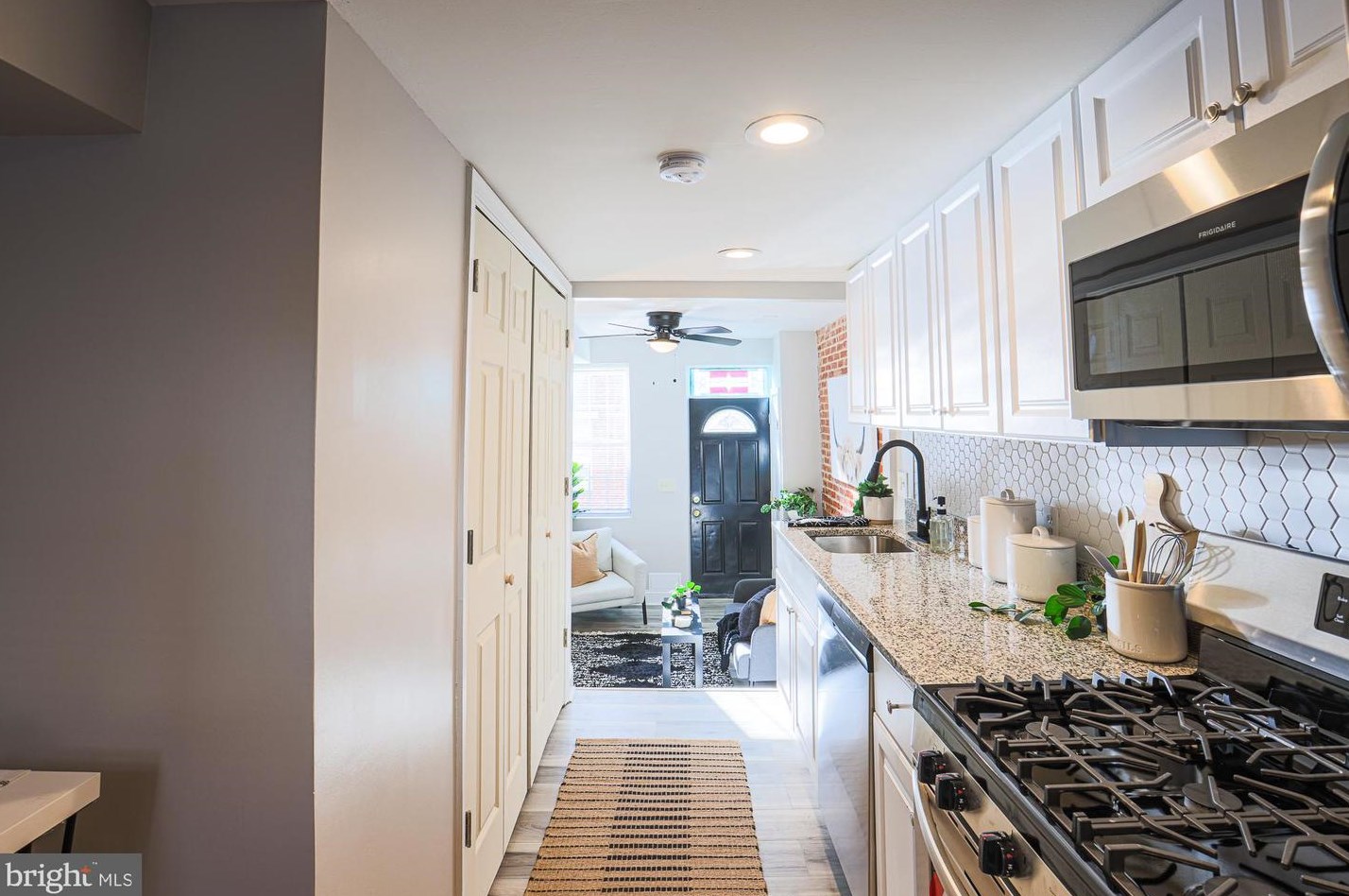 235 Chapel St, Baltimore MD  21231-1108 exterior