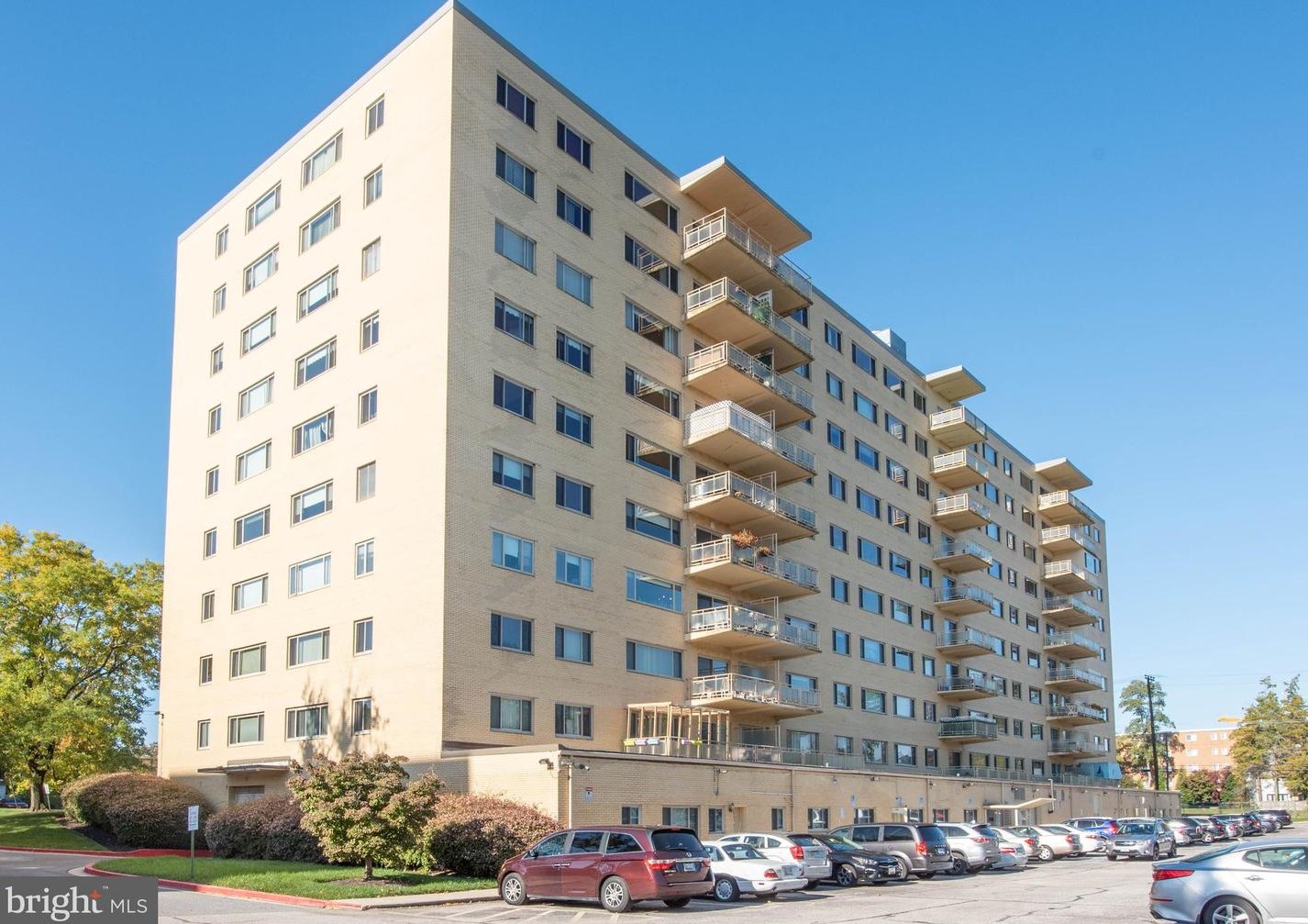 7121 Park Heights Ave, Baltimore MD  21215-1648 exterior