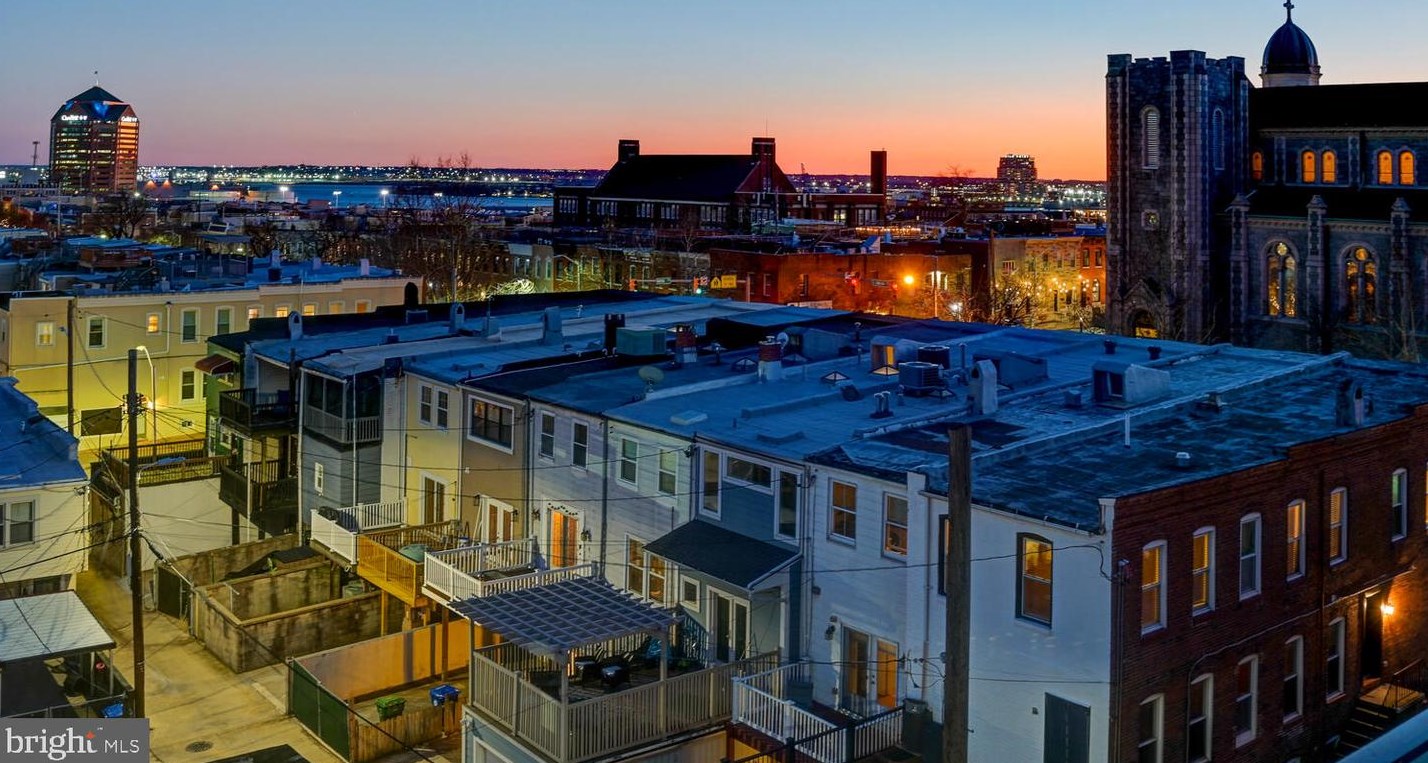 612 Dean St, Baltimore, MD 21224-4305