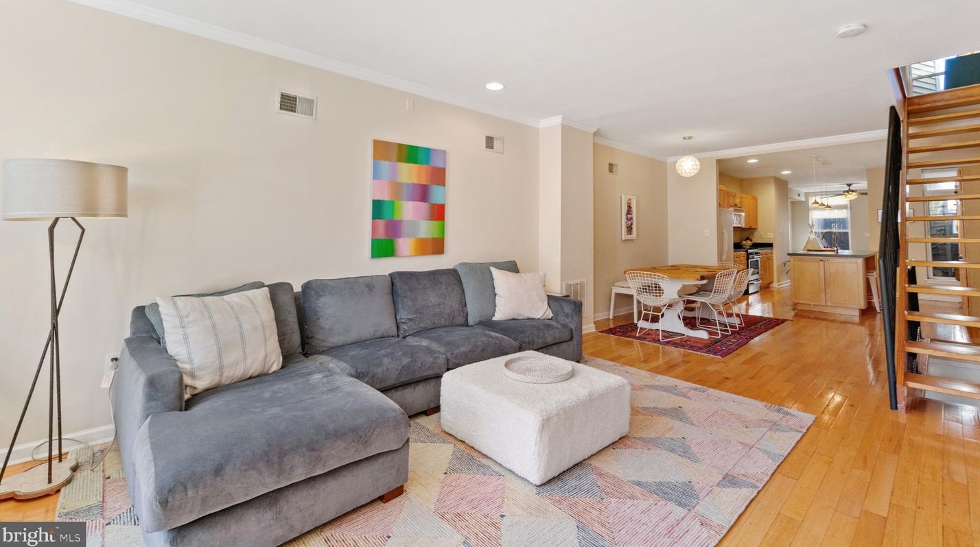 2924 Hudson St, Baltimore, MD 21224