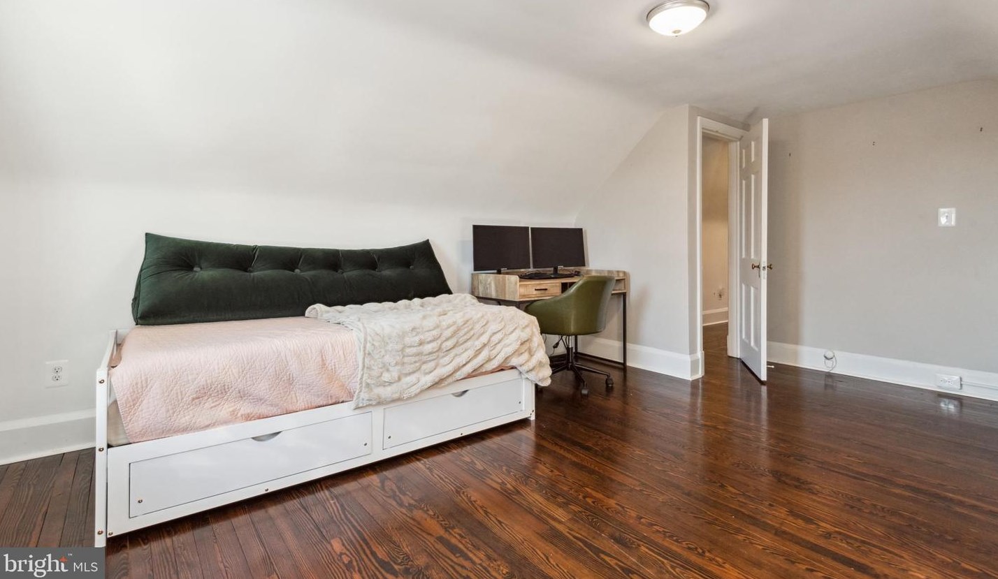 3600 Denison Rd, Baltimore MD  21215-7314 exterior