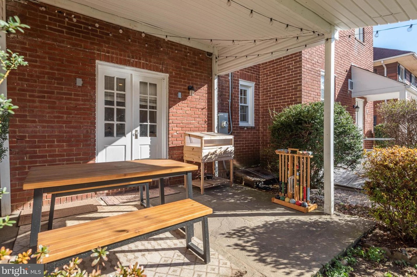 3600 Denison Rd, Baltimore MD  21215-7314 exterior