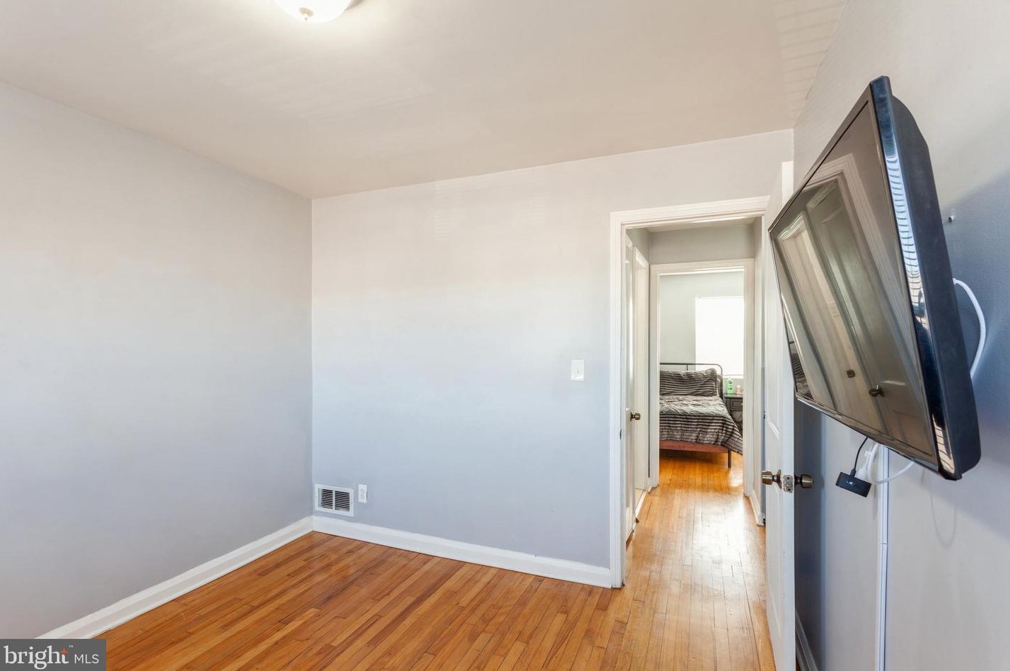 424 Imla St, Baltimore MD  21224-2923 exterior