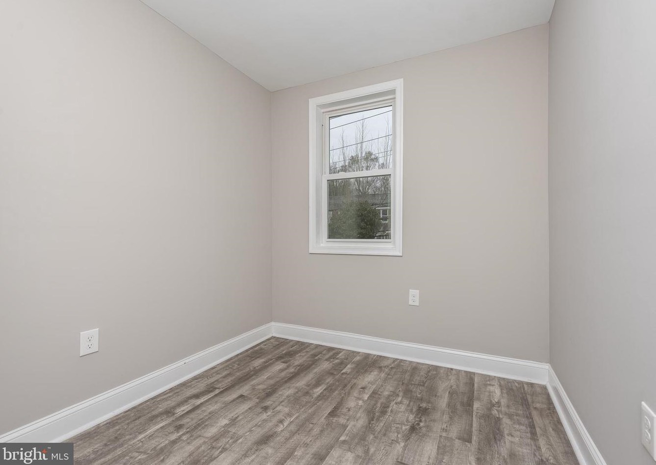 4043 6th St, Baltimore MD  21225-2107 exterior