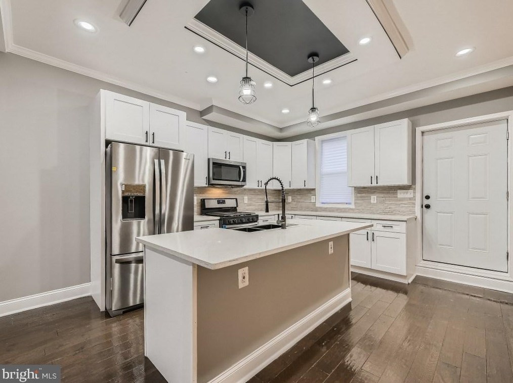 2206 Chase St, Baltimore MD  21213-3407 exterior