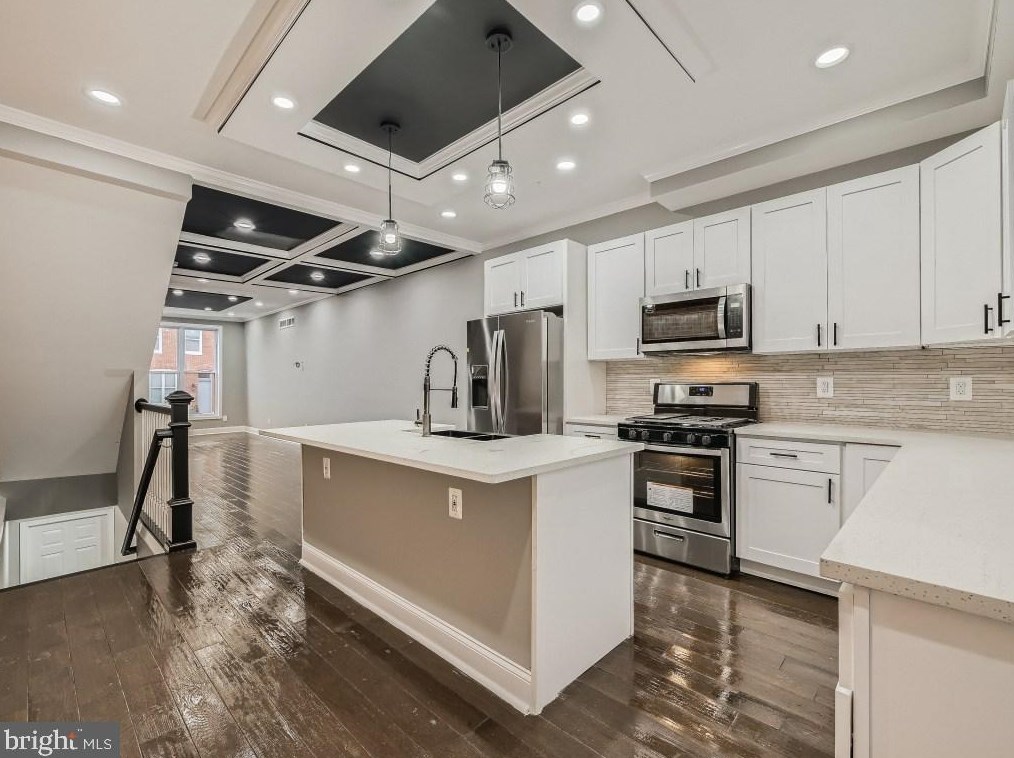 2206 Chase St, Baltimore MD  21213-3407 exterior