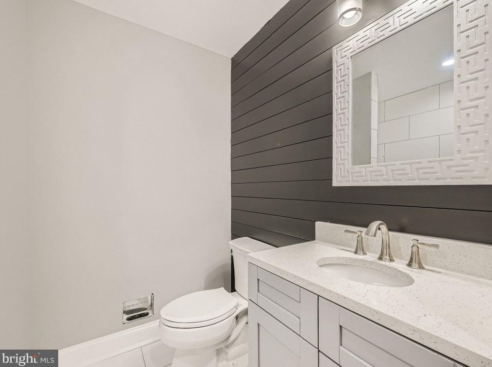 2206 Chase St, Baltimore MD  21213-3407 exterior