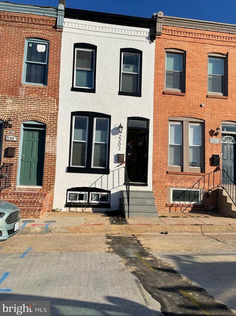 2202 Henneman Ave, Baltimore, MD 21213