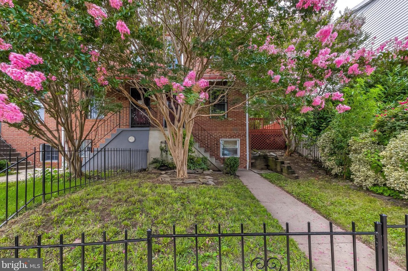 1810 N Spring St, Baltimore, MD 21213