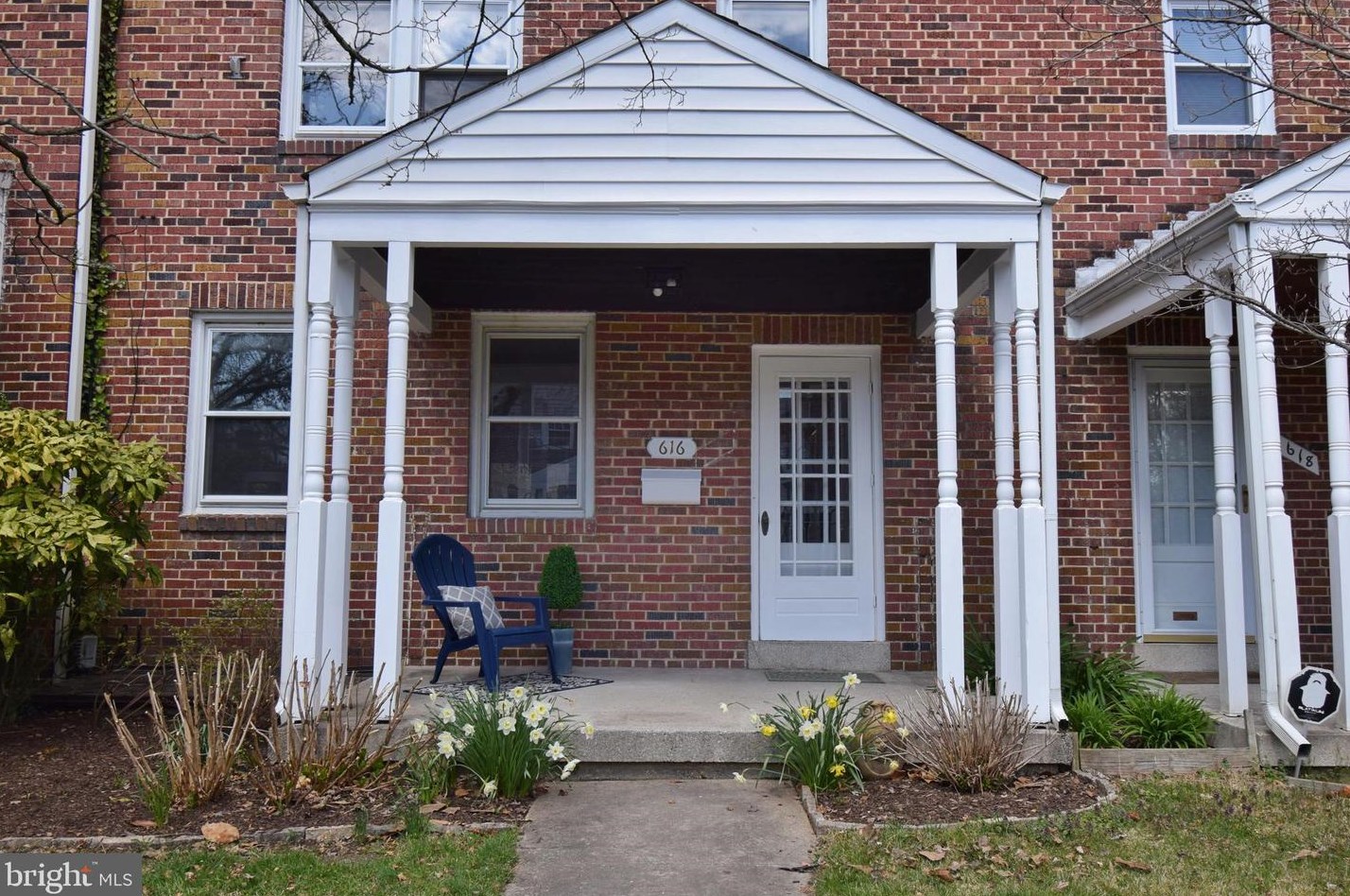 616 Highwood Dr, Baltimore, MD 21212-2724