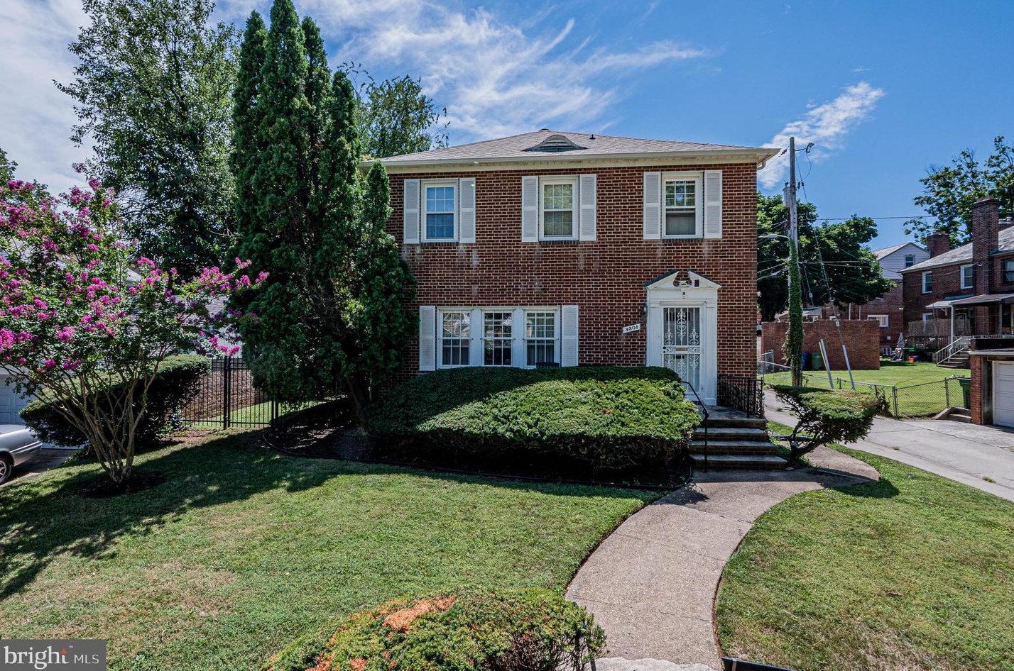 3301 Barrington Rd, Baltimore, MD 21215-7333