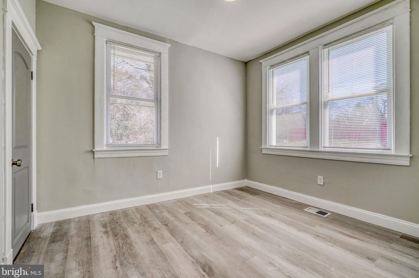 2402 Montebello Ter, Baltimore MD  21214-2436 exterior