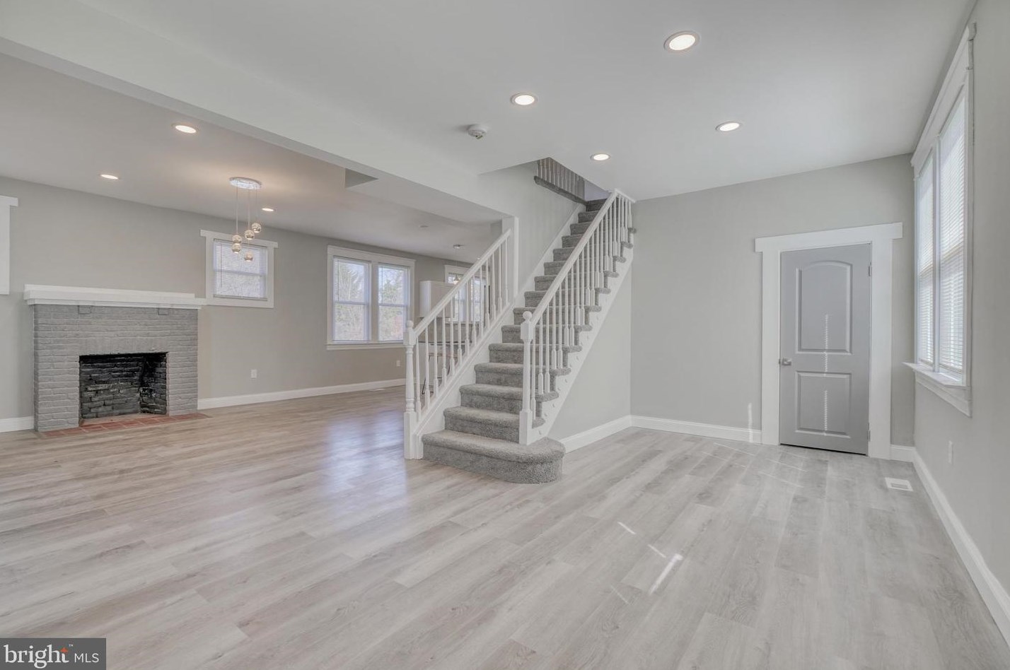 2402 Montebello Ter, Baltimore MD  21214-2436 exterior