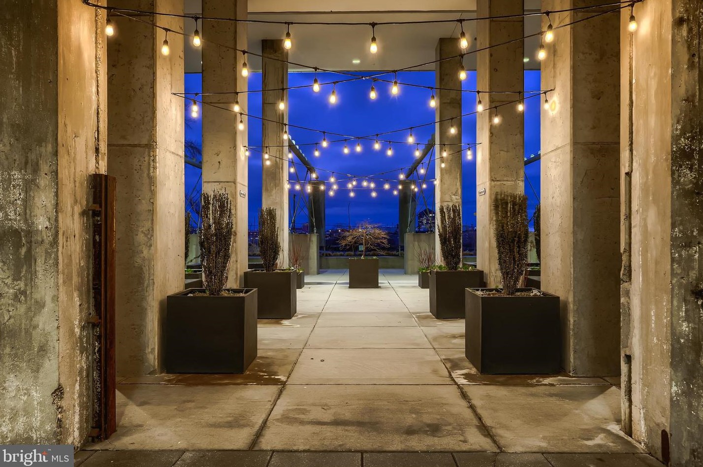 1200 Steuart St, Baltimore MD  21230-5381 exterior
